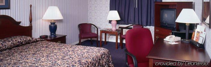 Hotel Carlisle & Embers Convention Center Bilik gambar