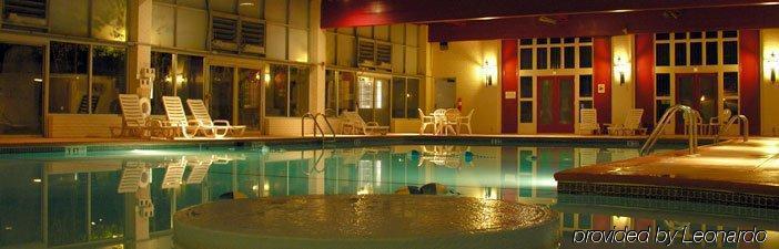 Hotel Carlisle & Embers Convention Center Luaran gambar