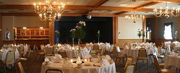 Hotel Carlisle & Embers Convention Center Luaran gambar